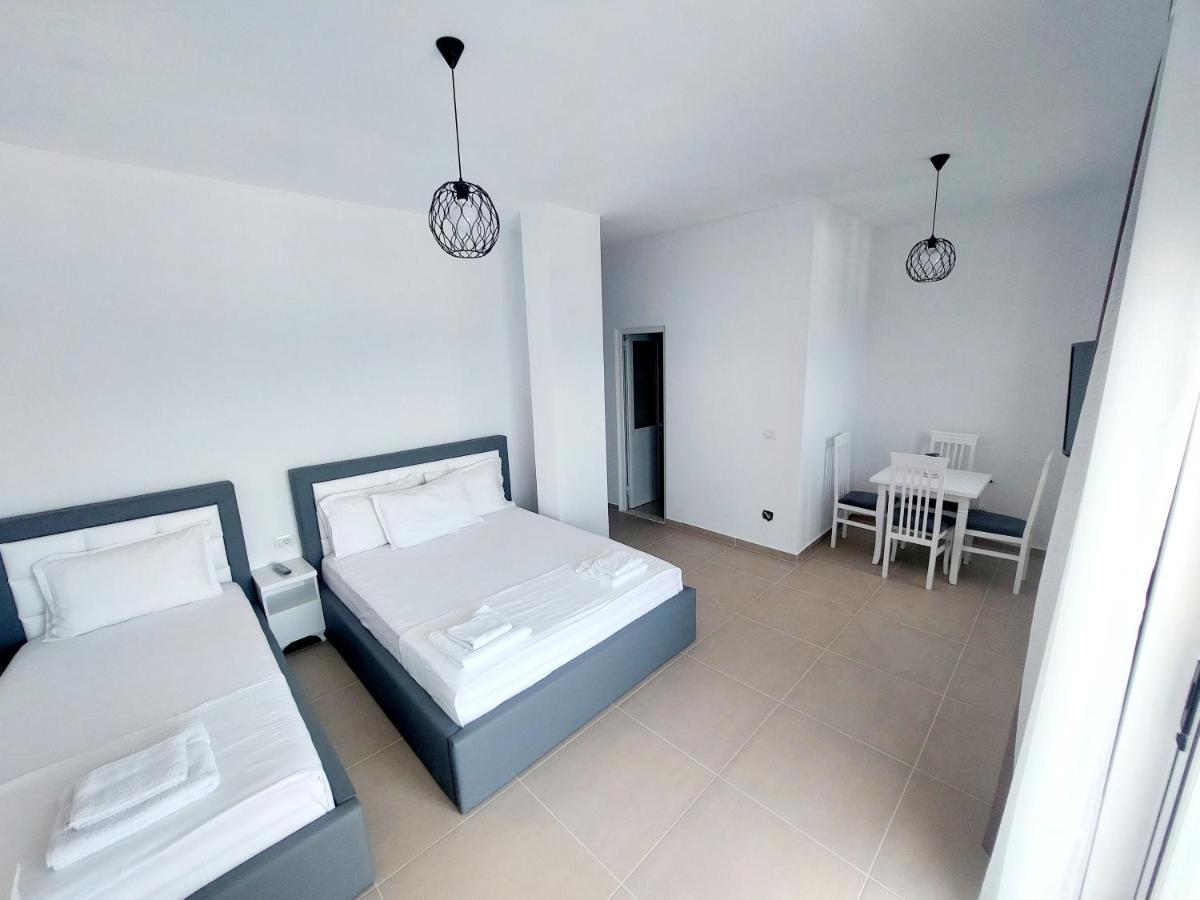 Apartamento Makla Sarandë Exterior foto